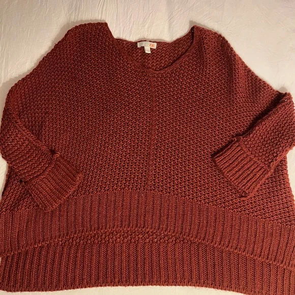 LIKE NEW Maroon Giani Bini Knit Sweater - Picture 2 of 2